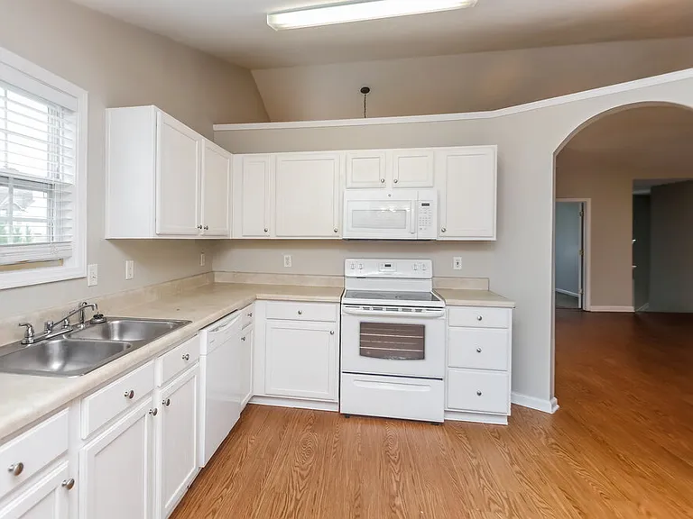 6621 Killington Ct — Photo 7