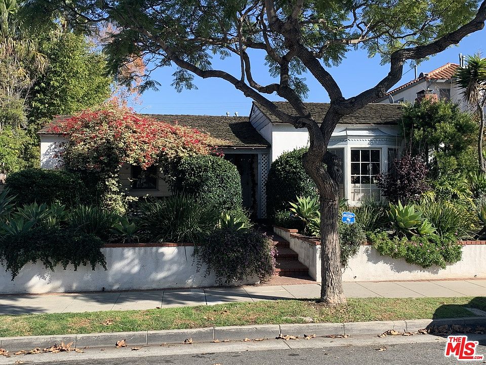 1st image of 2327 31st St
