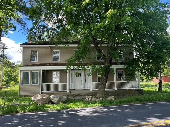 1445 Burlingham Rd, Pine Bush, NY 12566