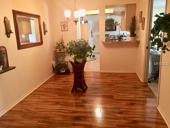 Diningroom opens to Kitchen & Familyroom & Livingroom