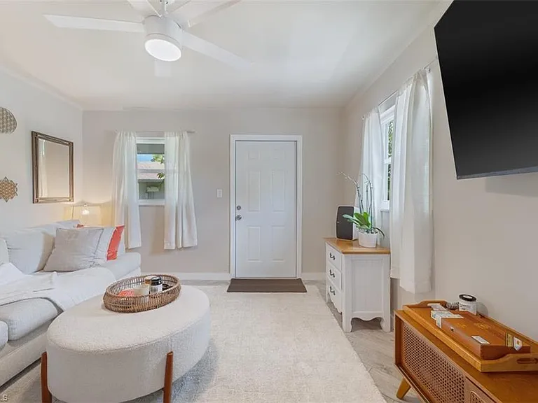 3365 Estey Ave — Photo 14