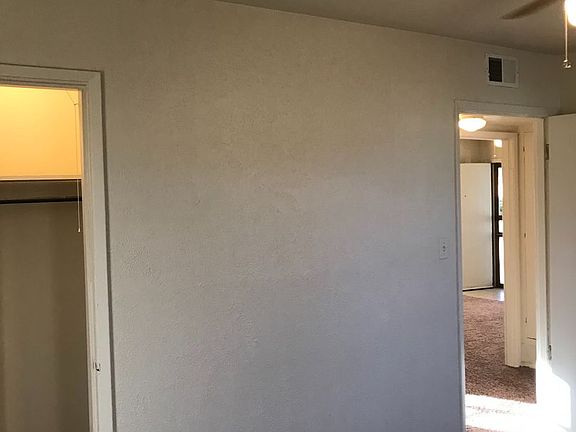 5th image of 2811 Duncan Dr Unit B