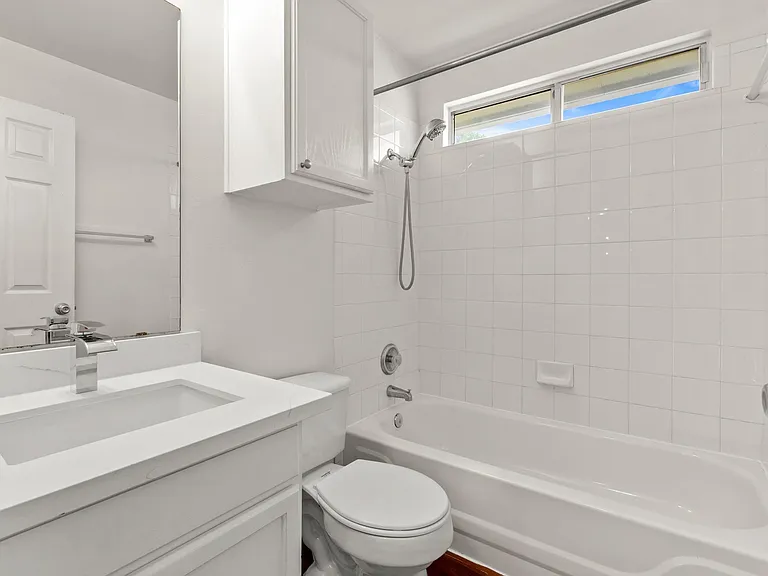 1908 Windy Park Dr — Photo 22