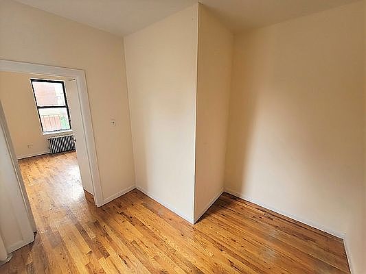 5th image of 657 10th Ave APT 15