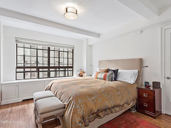 3rd image of 10 Park Ave #9D