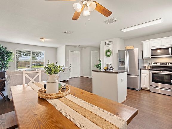 3rd image of 4423 Olive Field Ct
