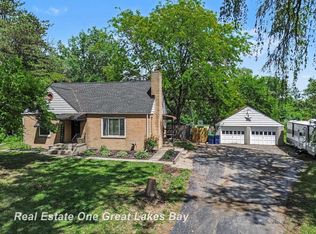 5250 N Center Rd, Saginaw, MI 48604