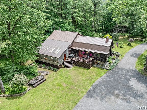 3rd image of 8520 Trenton Falls Prospect Rd