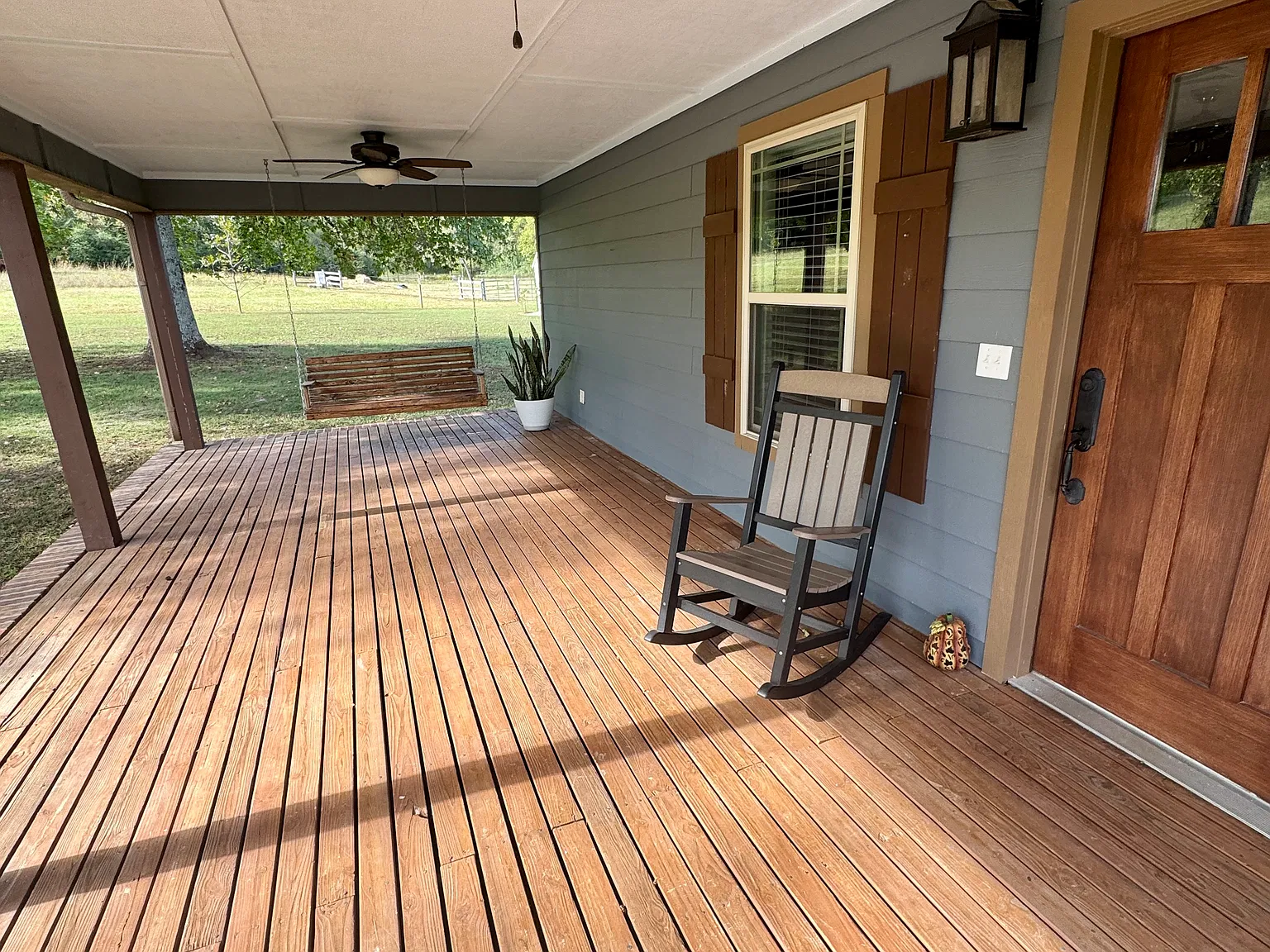 2 bed, 1000 sqft, $1,050 — Photo 3
