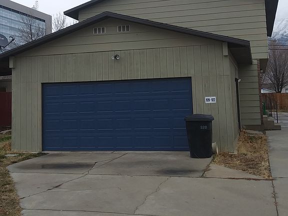 Garage on 920 side