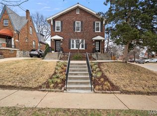 1140 Ralph Ter, Saint Louis, MO 63117