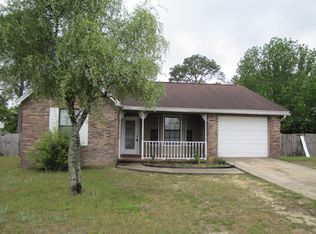 108 Loop Dr, Crestview, FL 32536