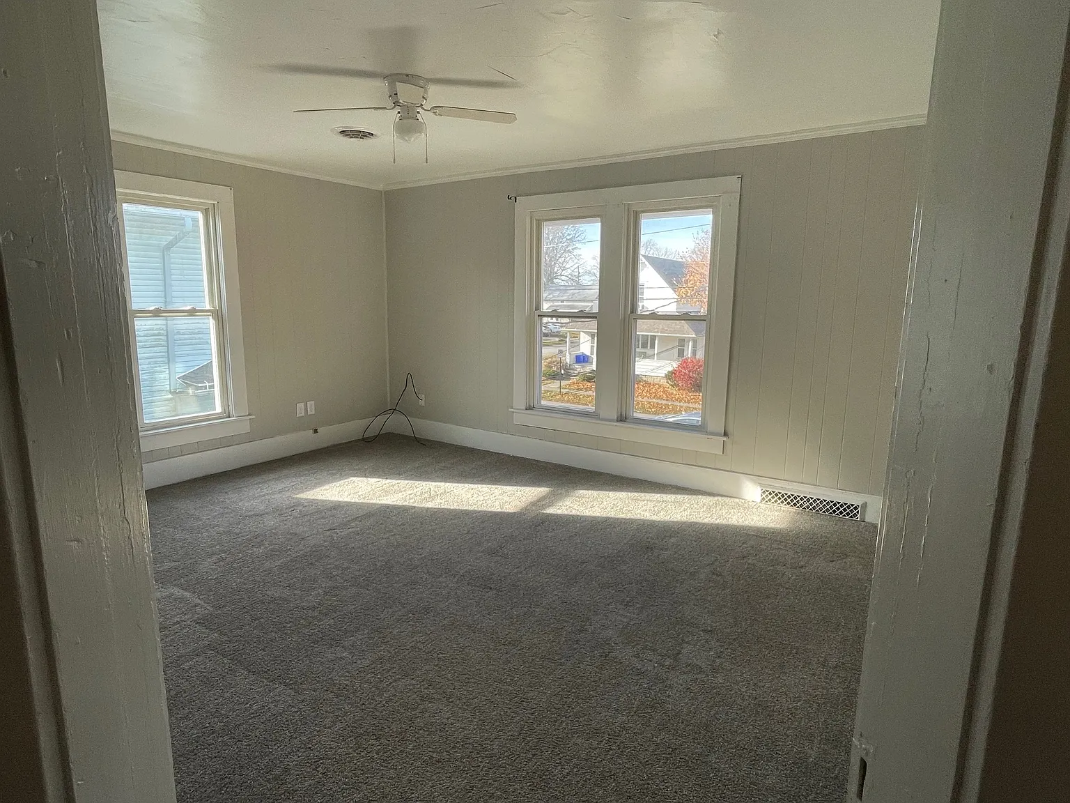 3 bed, 1330 sqft, $1,000 — Photo 1