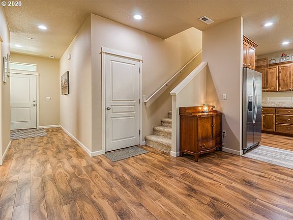 2nd image of 7504 NE 33rd Ave