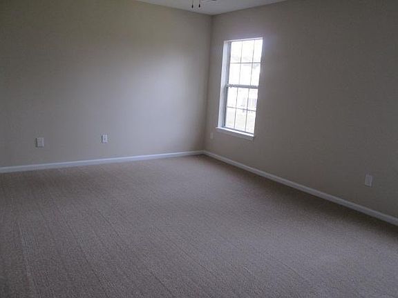 2nd image of 5142 Ballantine Dr
