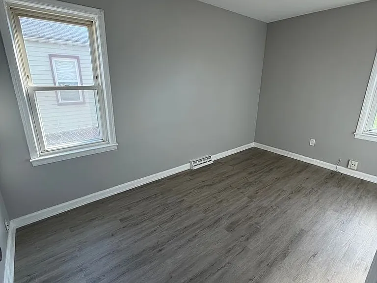 24593 Wilmot Ave — Photo 8