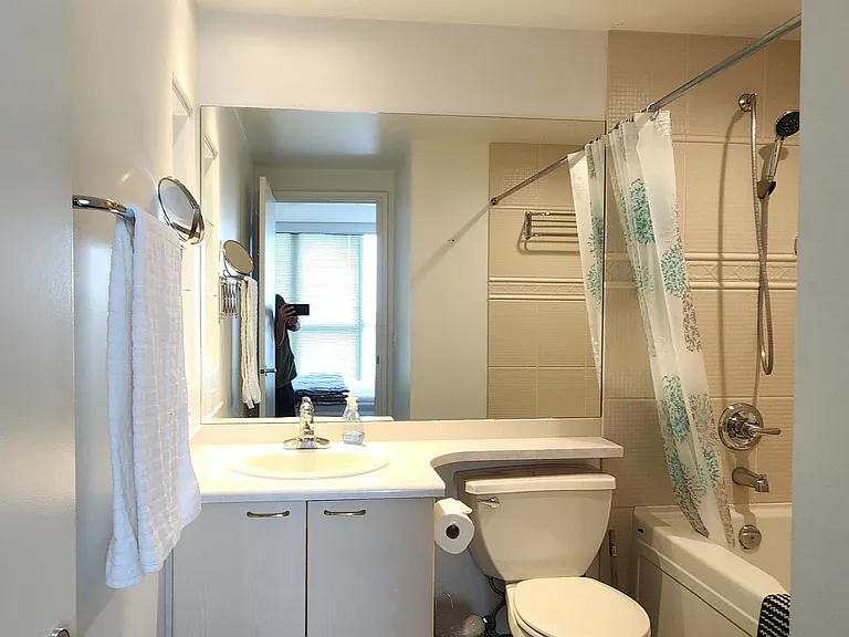 1068 Hornby St #2909 — Photo 8