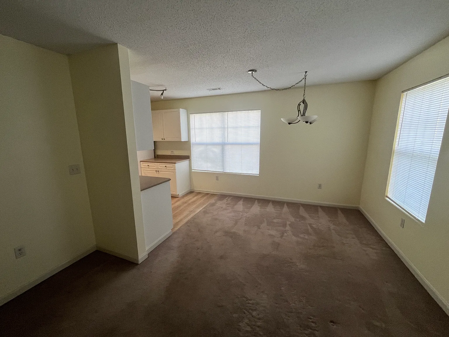2 bed, 1000 sqft, $1,850 — Photo 3