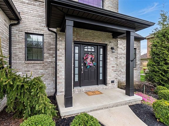 2nd image of 2547 Forest Brook Dr