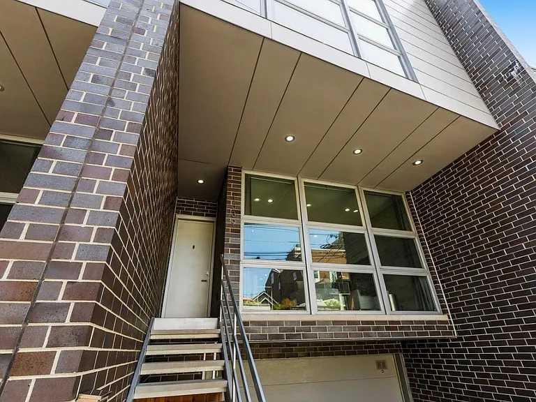 1339 W Ancona St — Photo 1
