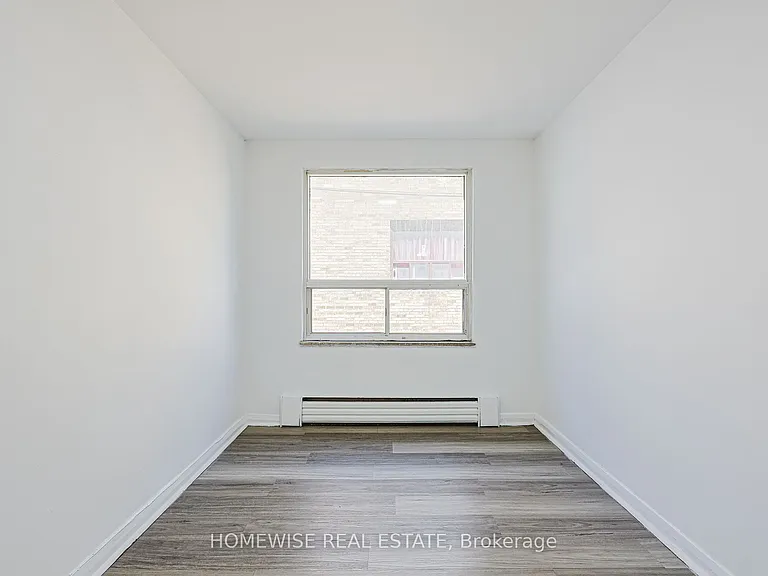 2204 Dufferin St #202 — Photo 9