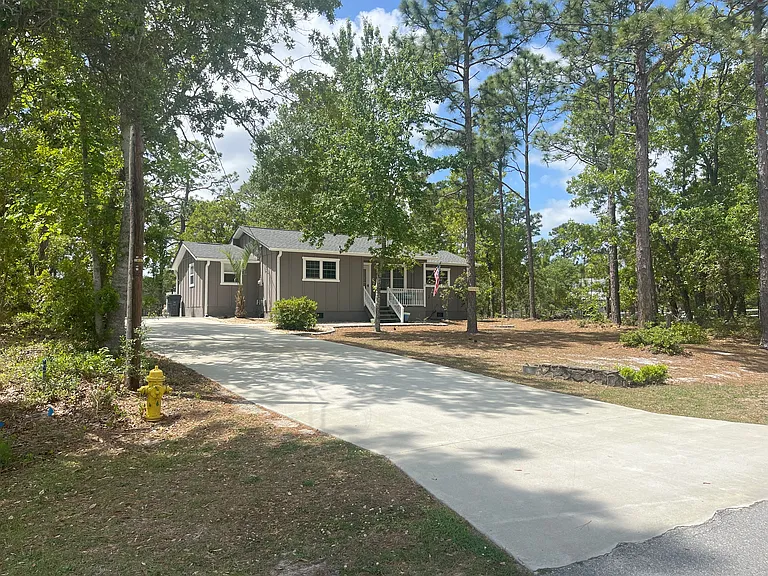 1024 Morehead Rd — Photo 11