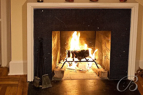 Sold by Bellmarc Realty | media 3