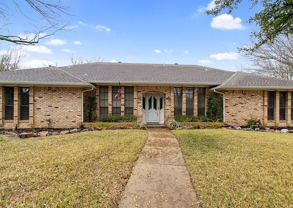 1st image of 1401 Thunderbrook Dr