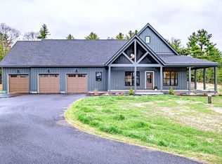 8 Peaceful Ln, Scarborough, ME 04074