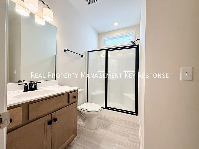 105 Cryer Dr — Photo 22