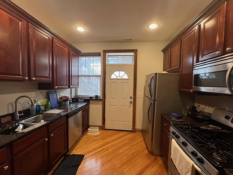 5313 S Harper Ave #2 — Photo 5