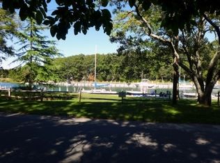 12 Outlook Ave, East Hampton, NY 11937
