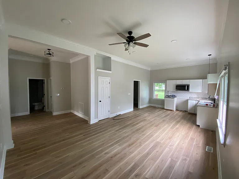 309 N Webb St — Photo 13