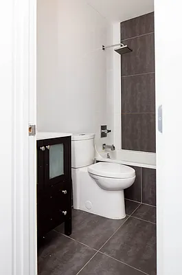 Rented by Nooklyn NYC LLC | media 25