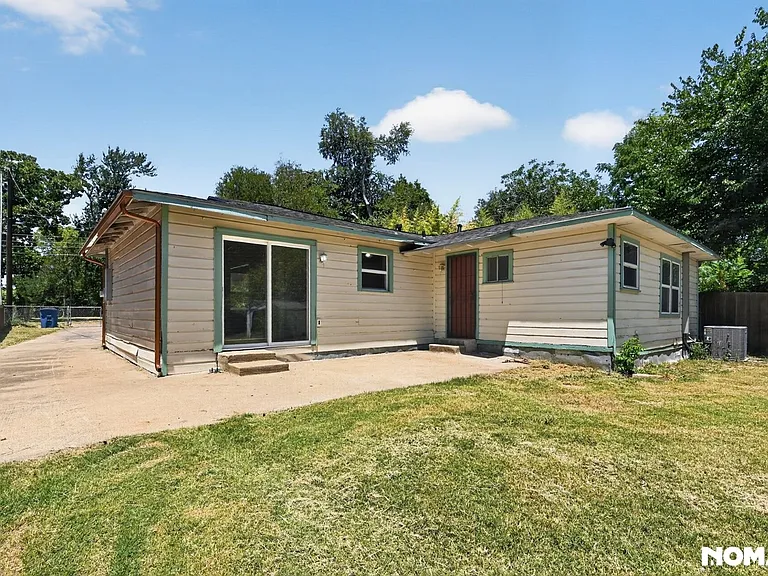 4022 Baker Ave — Photo 3