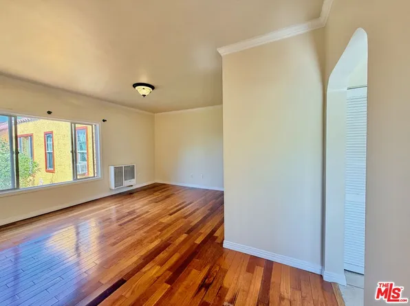 605 1/2 Tularosa Dr, Los Angeles, CA 90026