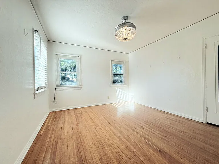 7001 2nd Ave — Photo 16