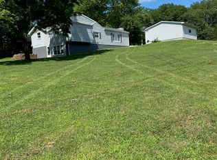 5065 N Oakley Rd, Argenta, IL 62501