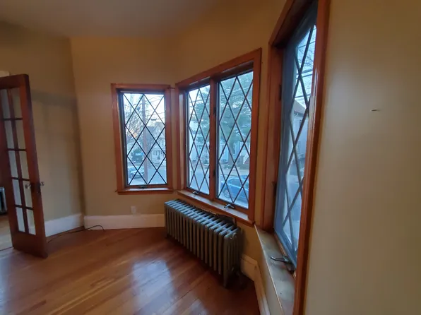 100 Porter St #1, Somerville, MA 02143