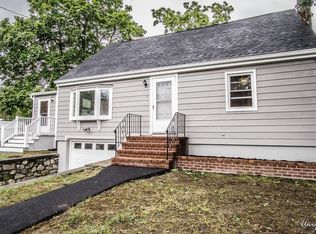 5 Canobieola Rd, Methuen, MA 01844