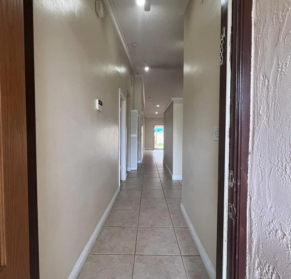 3 bed, 1138 sqft, $2,950 — Photo 3