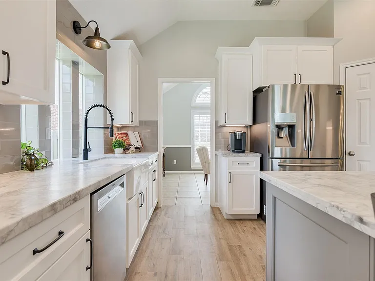13807 Halpren Falls Cir — Photo 17