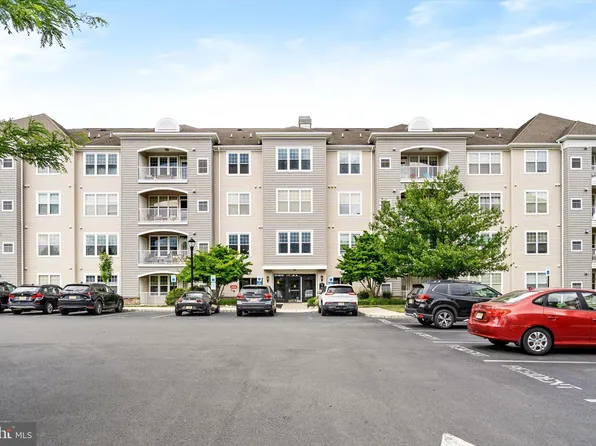 223 Masterson Ct, Trenton, NJ 08618