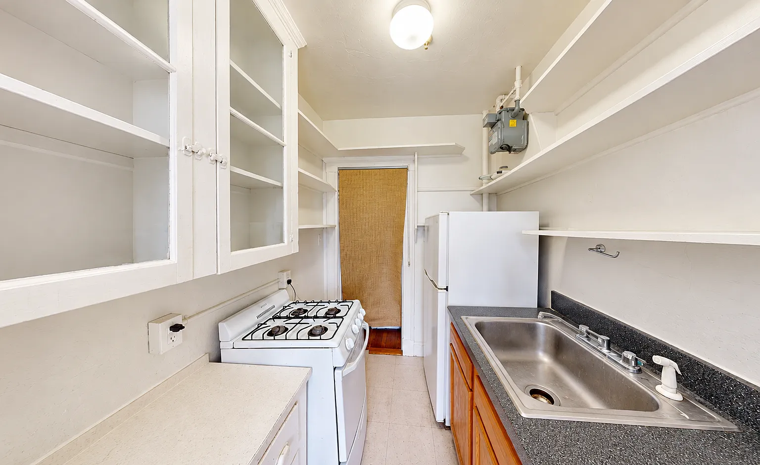Studio, 375 sqft, $2,275 — Photo 4