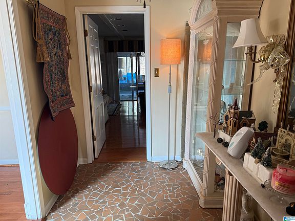 5th image of 940 Coaling Rd