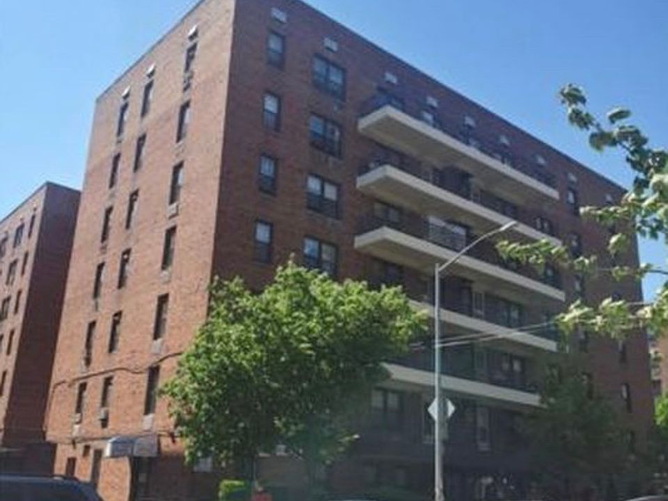 1st image of 13710 Franklin Ave #4