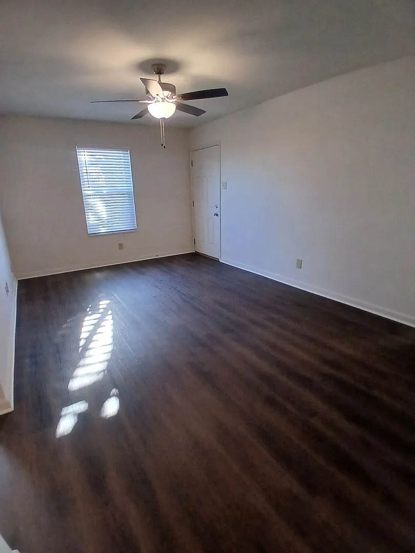 2 bed, 900 sqft, $1,195 — Photo 4