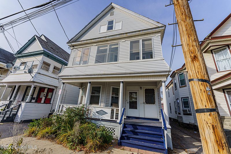 2nd image of 22 Swan Street
