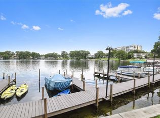 219 Quayside Cir #B-9, Maitland, FL 32751