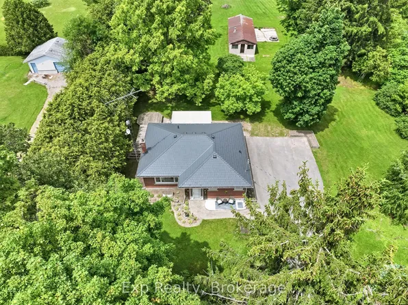 9798 County Road 2, Hamilton, ON K9A 4J8
